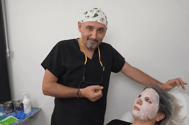 Dr. Volkan ARPACI ile Muayene: Ankara’da Mezoterapi ile El Bileği Kırışıklıklarını Tedavi Edin